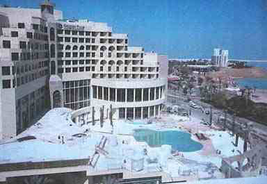 Commercial Landscaping With Perlite at the Dead Sea